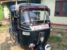 https://riyasewana.com/uploads/bajaj-bajaj-2-132113004643.jpg