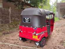 https://riyasewana.com/uploads/bajaj-bajaj-2-1536574292.jpg