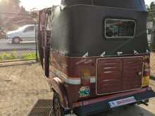 https://riyasewana.com/uploads/bajaj-bajaj-2-2004-518032812213.jpg