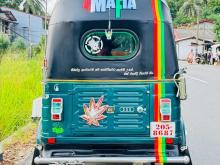 https://riyasewana.com/uploads/bajaj-bajaj-2-201742136745.jpg