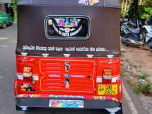 https://riyasewana.com/uploads/bajaj-bajaj-2005-910531812672.jpg