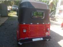 https://riyasewana.com/uploads/bajaj-bajaj-2006-110281512864.jpg