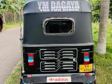 https://riyasewana.com/uploads/bajaj-bajaj-2011-2520023124405.jpg
