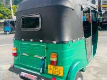 https://riyasewana.com/uploads/bajaj-bajaj-2011-814125812844.jpg