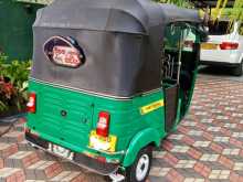 https://riyasewana.com/uploads/bajaj-bajaj-2015-1111373912192.jpg