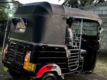 https://riyasewana.com/uploads/bajaj-bajaj-2015-3014101112403.jpg