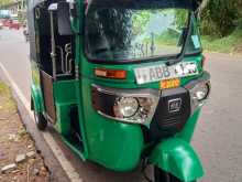 https://riyasewana.com/uploads/bajaj-bajaj-2015-39380912613.jpg