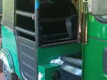 https://riyasewana.com/uploads/bajaj-bajaj-2016-174235112863.jpg