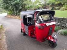 https://riyasewana.com/uploads/bajaj-bajaj-201842574642.jpg
