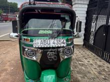Bajaj 4 Stroke 2020 Three Wheel