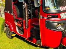 https://riyasewana.com/uploads/bajaj-bajaj-2020124122223.jpg