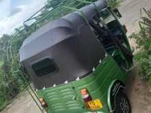 https://riyasewana.com/uploads/bajaj-bajaj-20953014242.jpg
