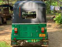 https://riyasewana.com/uploads/bajaj-bajaj-21017504043.jpg