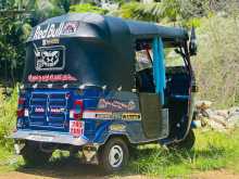 https://riyasewana.com/uploads/bajaj-bajaj-232101534313.jpg