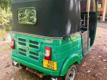 https://riyasewana.com/uploads/bajaj-bajaj-2412042922183.jpg