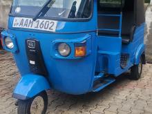 Bajaj RE 2013 Three Wheel