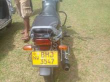 https://riyasewana.com/uploads/bajaj-bajaj-261117561310346.jpg