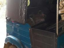 https://riyasewana.com/uploads/bajaj-bajaj-261219546114.jpg