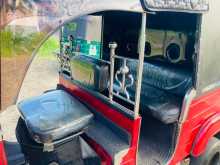 https://riyasewana.com/uploads/bajaj-bajaj-27115126753.jpg