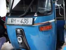 https://riyasewana.com/uploads/bajaj-bajaj-27160411702.jpg