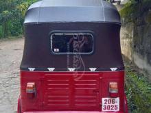 https://riyasewana.com/uploads/bajaj-bajaj-2775624419155.jpg