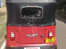 https://riyasewana.com/uploads/bajaj-bajaj-2811052162768.jpg