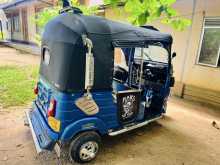 https://riyasewana.com/uploads/bajaj-bajaj-3019513622042.jpg