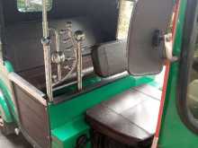 https://riyasewana.com/uploads/bajaj-bajaj-302113394593.jpg