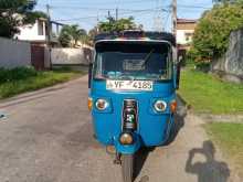 Bajaj RE 2010 Three Wheel