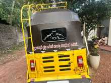 https://riyasewana.com/uploads/bajaj-bajaj-31843324663.jpg