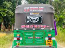 https://riyasewana.com/uploads/bajaj-bajaj-3814434142.jpg