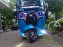 Bajaj 4 Stroke 2015 Three Wheel