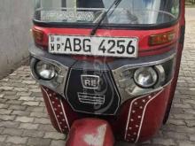 Bajaj 4 Stroke 2015 Three Wheel