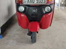 Bajaj 4 Stroke 2014 Three Wheel