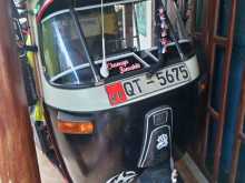 Bajaj 4 Stroke 2010 Three Wheel