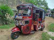 Bajaj 4 Stroke 2014 Three Wheel