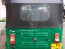 https://riyasewana.com/uploads/bajaj-bajaj-4-2015-12952081250351.jpg