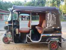 https://riyasewana.com/uploads/bajaj-bajaj-4-2015-2918213612072.jpg