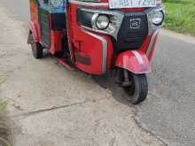https://riyasewana.com/uploads/bajaj-bajaj-4-231015364452.jpg