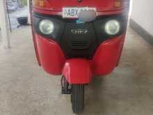 https://riyasewana.com/uploads/bajaj-bajaj-4-232116054722.jpg