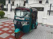 Bajaj 4 Stroke 2015 Three Wheel