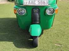 Bajaj 4 Stroke 2012 Three Wheel