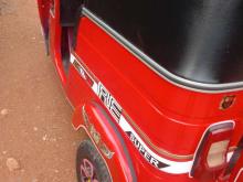https://riyasewana.com/uploads/bajaj-bajaj-4924206764.jpg