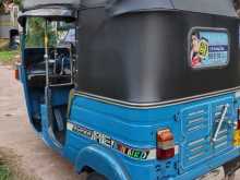 https://riyasewana.com/uploads/bajaj-bajaj-4stok-2009-2916152812923.jpg