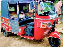 Bajaj 4 Stroke 2012 Three Wheel