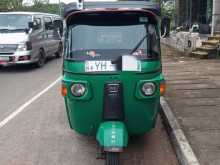 Bajaj 4 Stroke 2010 Three Wheel