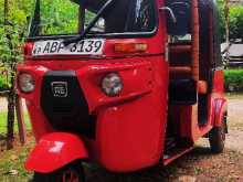 https://riyasewana.com/uploads/bajaj-bajaj-4strok-101105024953.jpg