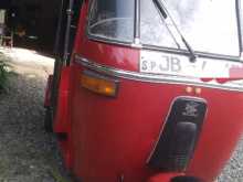 https://riyasewana.com/uploads/bajaj-bajaj-5916434242.jpg