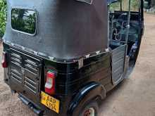 https://riyasewana.com/uploads/bajaj-bajaj-61840174633.jpg