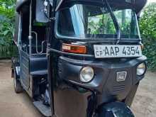 https://riyasewana.com/uploads/bajaj-bajaj-61840174752.jpg